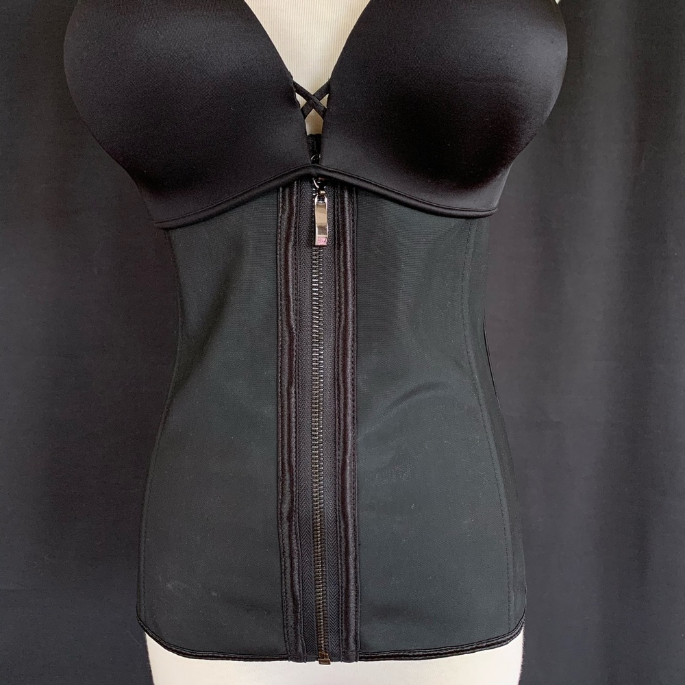 She’s Waisted Latex Zip + Clip waist trainer CA